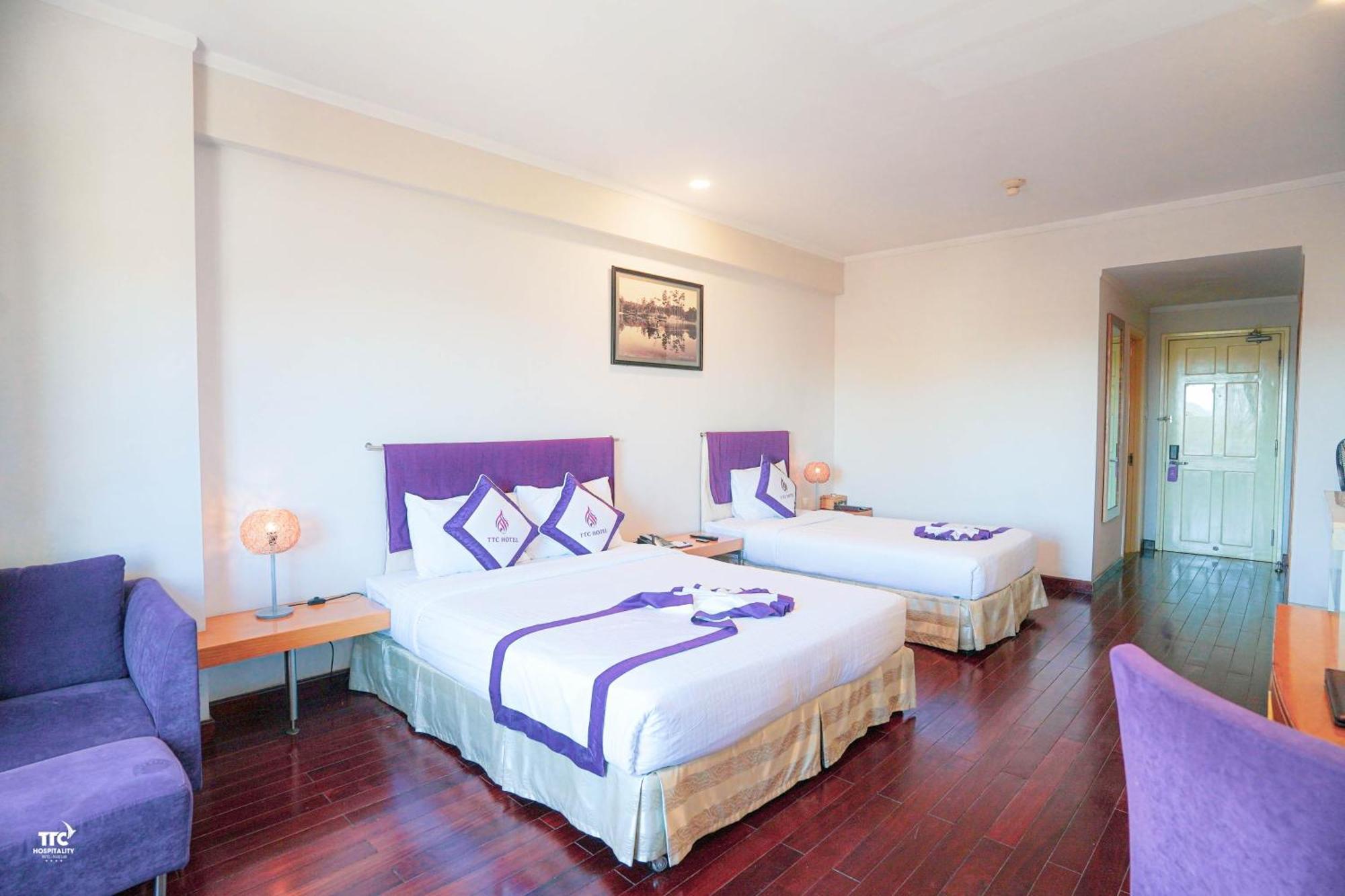 Ttc Hotel - Ngoc Lan Да Лат Екстериор снимка