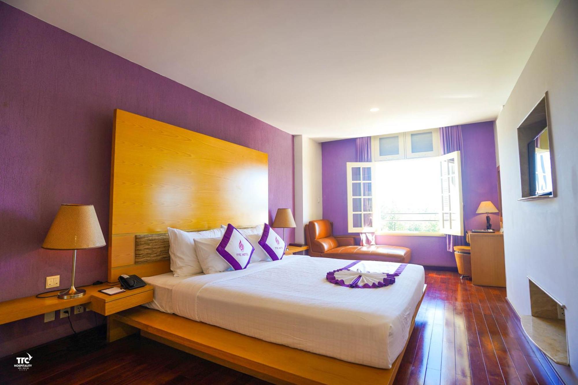 Ttc Hotel - Ngoc Lan Да Лат Екстериор снимка