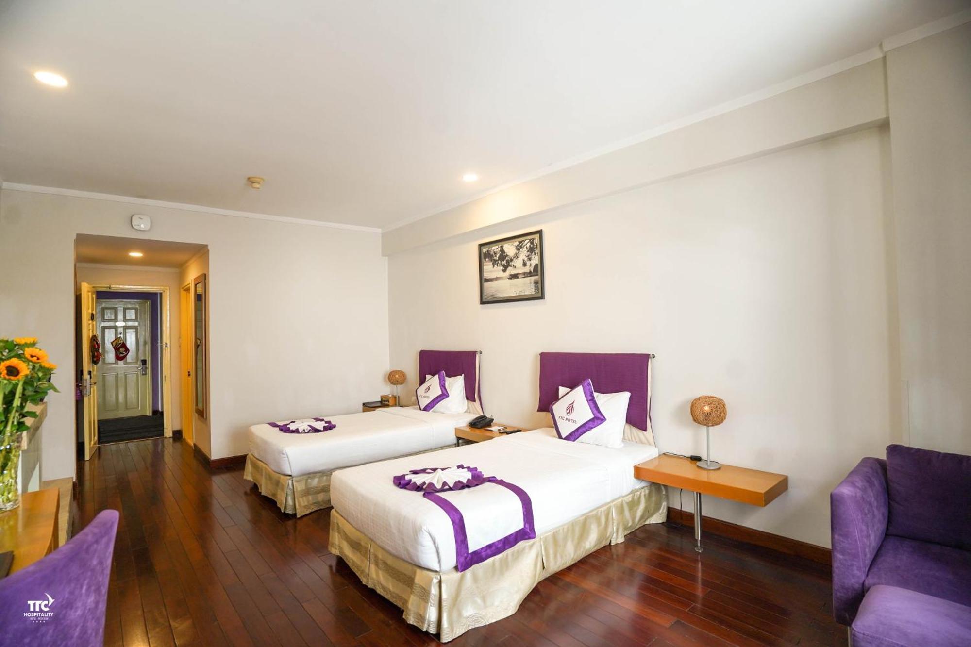 Ttc Hotel - Ngoc Lan Да Лат Екстериор снимка